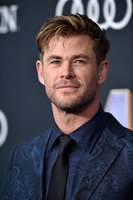 Chris Hemsworth Longsleeve T-shirt #3830681