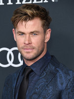 Chris Hemsworth Longsleeve T-shirt #3830707