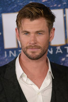Chris Hemsworth Longsleeve T-shirt #3846930