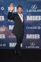 Chris Hemsworth Sweatshirt #3846940