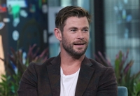 Chris Hemsworth Longsleeve T-shirt #3846941