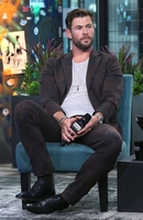 Chris Hemsworth Longsleeve T-shirt #3846960