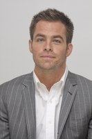 Chris Pine Sweatshirt #2286546