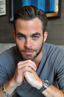 Chris Pine Sweatshirt #2347752