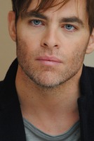 Chris Pine Longsleeve T-shirt #2456488