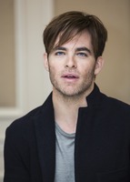 Chris Pine Longsleeve T-shirt #2456492