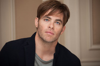 Chris Pine Longsleeve T-shirt #2456501