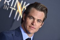 Chris Pine Longsleeve T-shirt #3145012