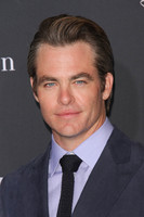 Chris Pine Sweatshirt #3145090