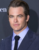 Chris Pine Sweatshirt #3145095