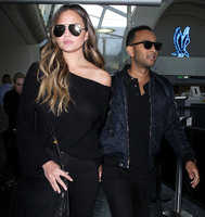 Chrissy Teigen longsleeve t-shirt #2824943
