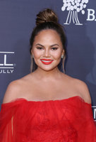 Chrissy Teigen longsleeve t-shirt #2890630