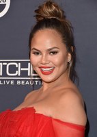 Chrissy Teigen Sweatshirt #2890690