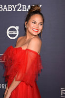 Chrissy Teigen longsleeve t-shirt #2890695