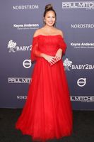 Chrissy Teigen Sweatshirt #2890717