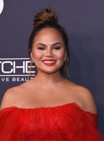 Chrissy Teigen mug #G1132929