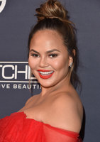 Chrissy Teigen mug #G1132948