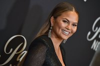 Chrissy Teigen mug #G1205378