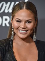 Chrissy Teigen mug #G1205386