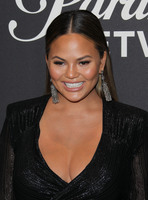 Chrissy Teigen mug #G1205396