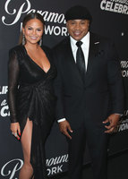 Chrissy Teigen mug #G1205420