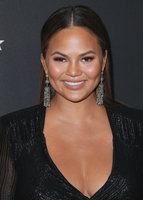 Chrissy Teigen mug #G1205427