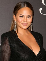 Chrissy Teigen magic mug #G1205497