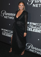 Chrissy Teigen tote bag #G1205603