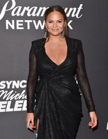 Chrissy Teigen longsleeve t-shirt #2963711