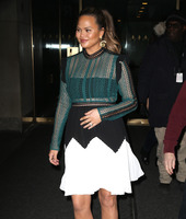 Chrissy Teigen Sweatshirt #3083592