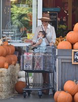 Chrissy Teigen t-shirt #3083594