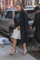 Chrissy Teigen Sweatshirt #3083724