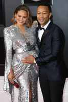 Chrissy Teigen Sweatshirt #3212717