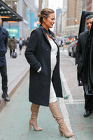 Chrissy Teigen Sweatshirt #3254131