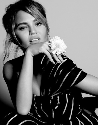 Chrissy Teigen posters
