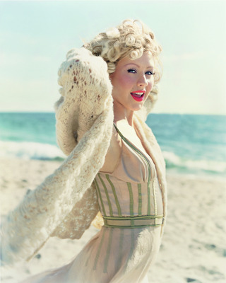 Christina Aguilera Poster 2049132