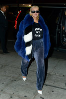 Christina Aguilera longsleeve t-shirt #2885082