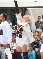 Christina Aguilera Sweatshirt #3327005