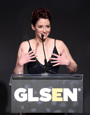 Chyler Leigh stickers 2857382