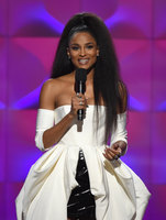Ciara Longsleeve T-shirt #2899395
