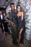 Cindy Bruna t-shirt #2984151