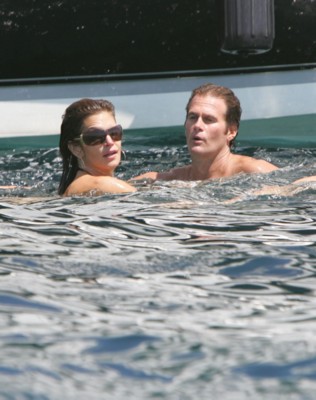 Cindy Crawford puzzle 1450811