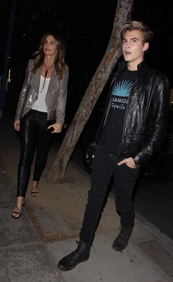 Cindy Crawford posters