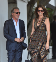 Cindy Crawford mug #G979833