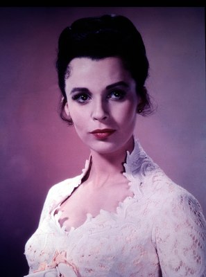 Claire Bloom Poster 2552551