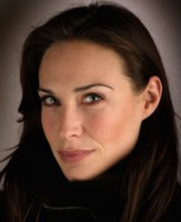Claire Forlani Sweatshirt #1364160