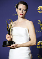Claire Foy Longsleeve T-shirt #3777092