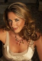 Claire Sweeney Longsleeve T-shirt #2052371