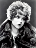 Clara Bow Longsleeve T-shirt #1528447