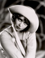 Clara Bow Longsleeve T-shirt #1528452